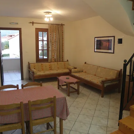 Διαμέρισμα Lakonia Bay *