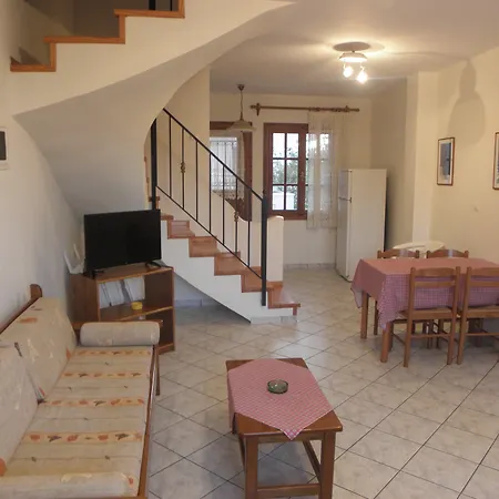 Διαμέρισμα Lakonia Bay *