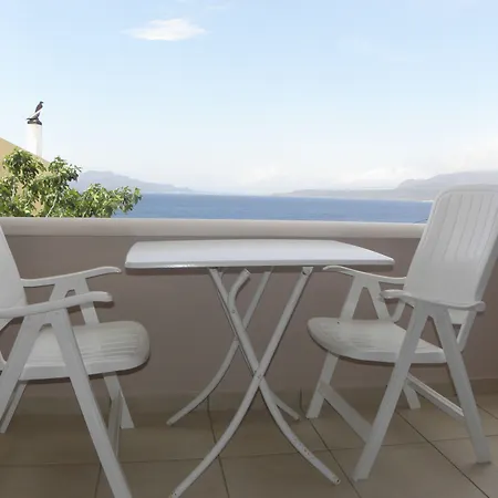 Lakonia Bay Apartamento