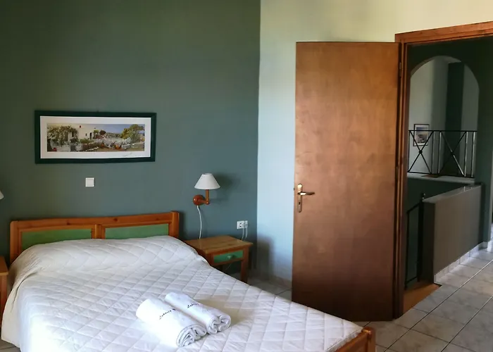 דירה Lakonia Bay