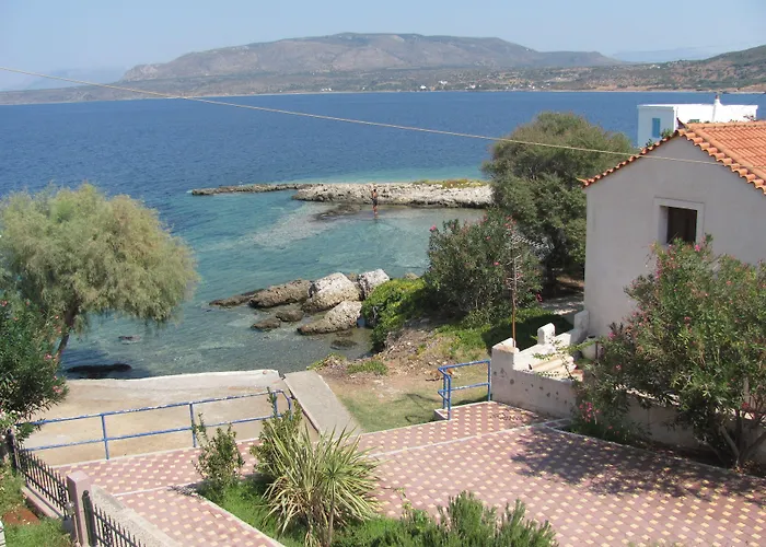 Lakonia Bay ארכאנגלוס