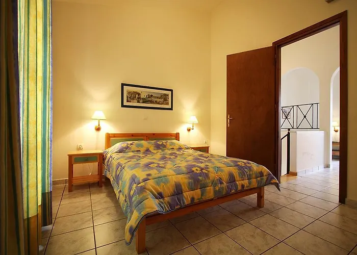 דירה Lakonia Bay